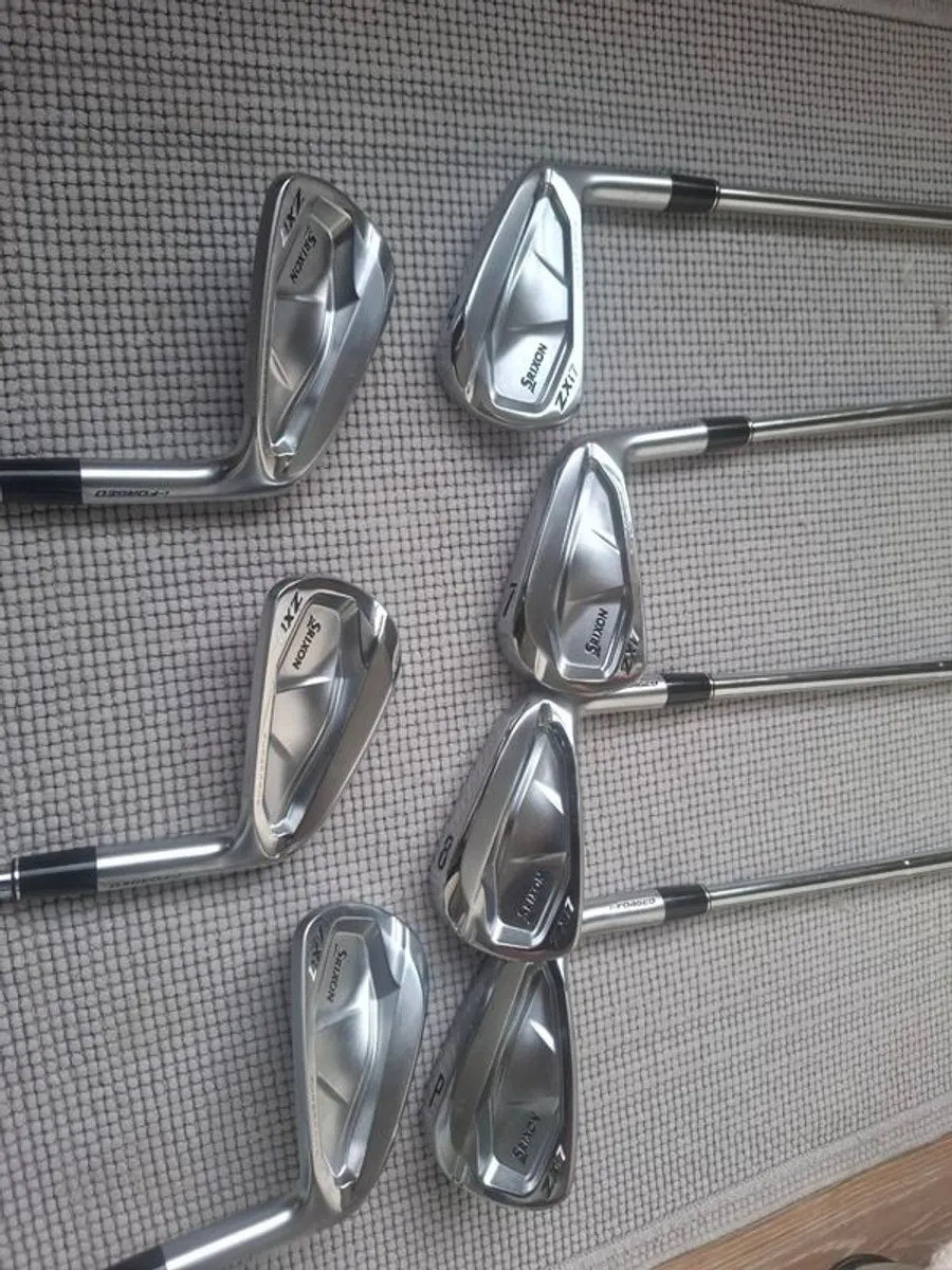 Srixon Zxi7 Irons 4-PW (RH) Mint as new - Image 2