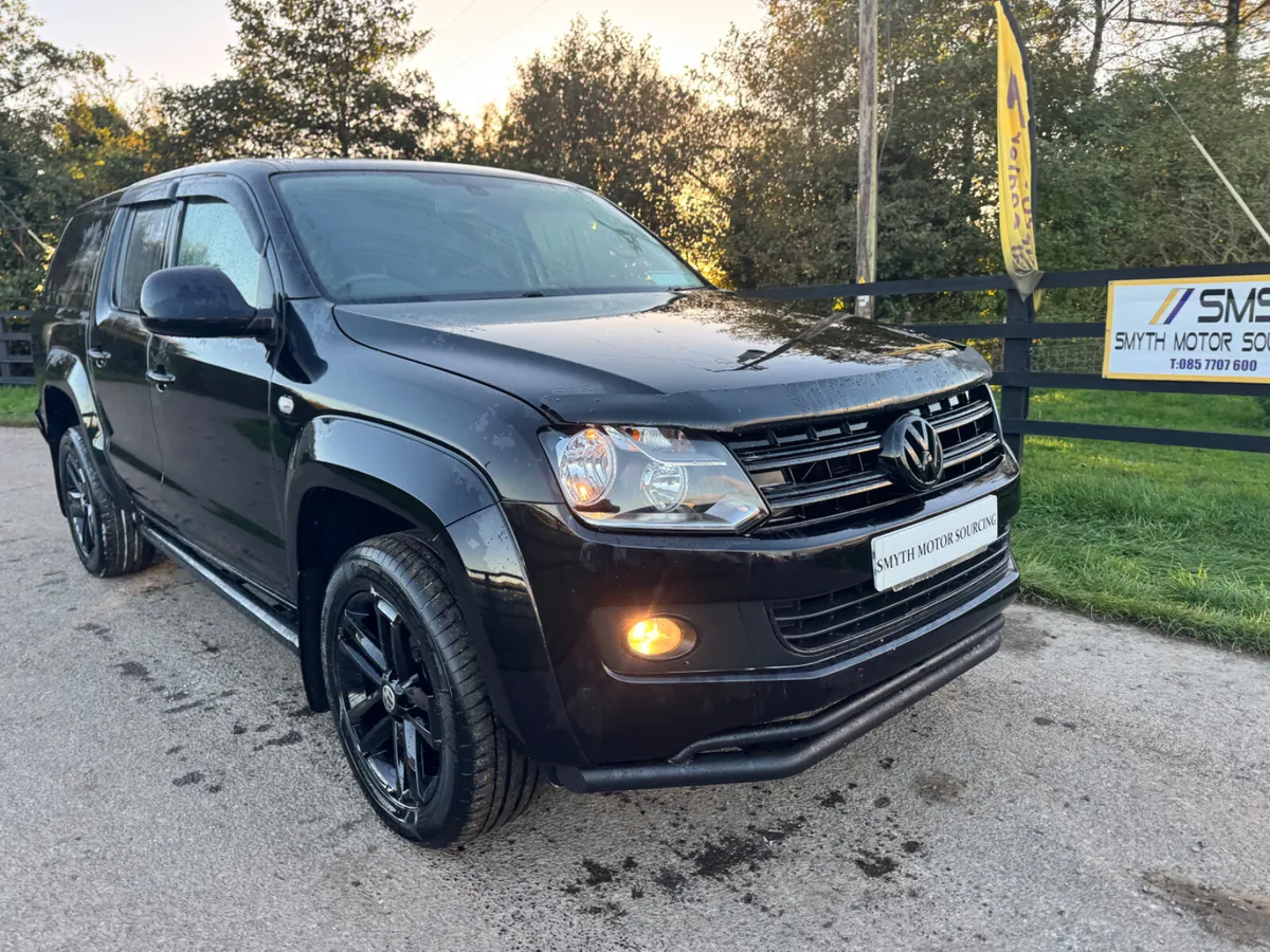162 Volkswagen Amarok Black Ed Spotless***** - Image 3