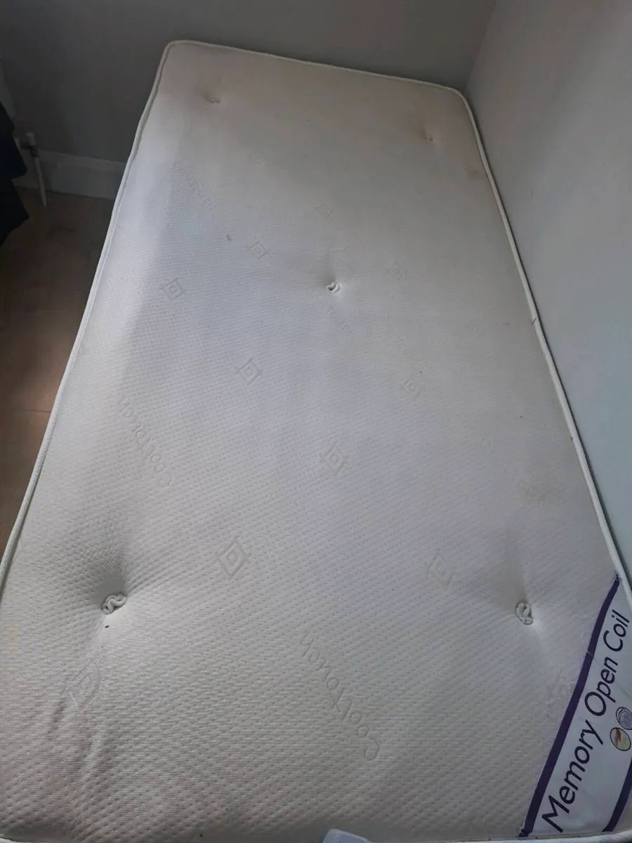 Single bed base and mattress - Image 3