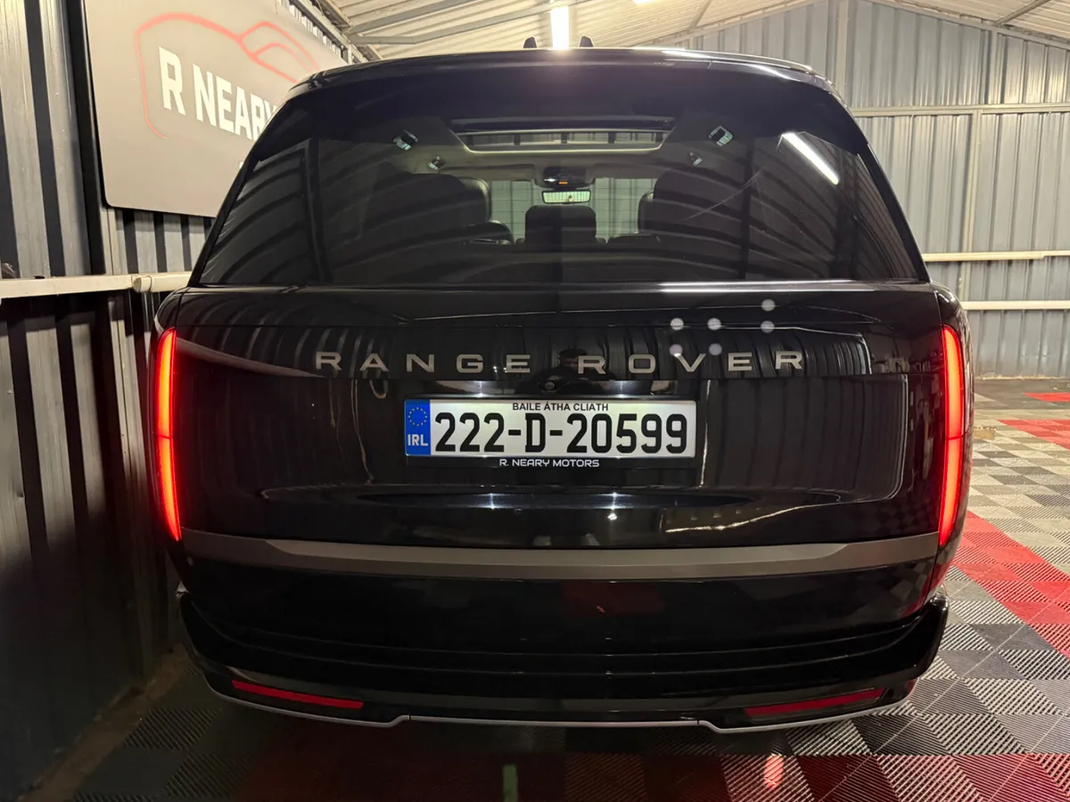 2022 222 Range Rover D350 HSE 5 Seat N1 - Image 2