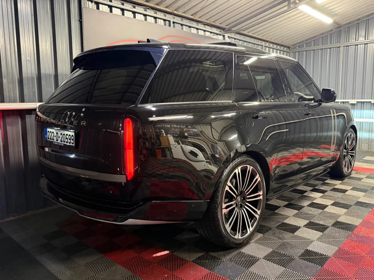 2022 222 Range Rover D350 HSE 5 Seat N1 - Image 3