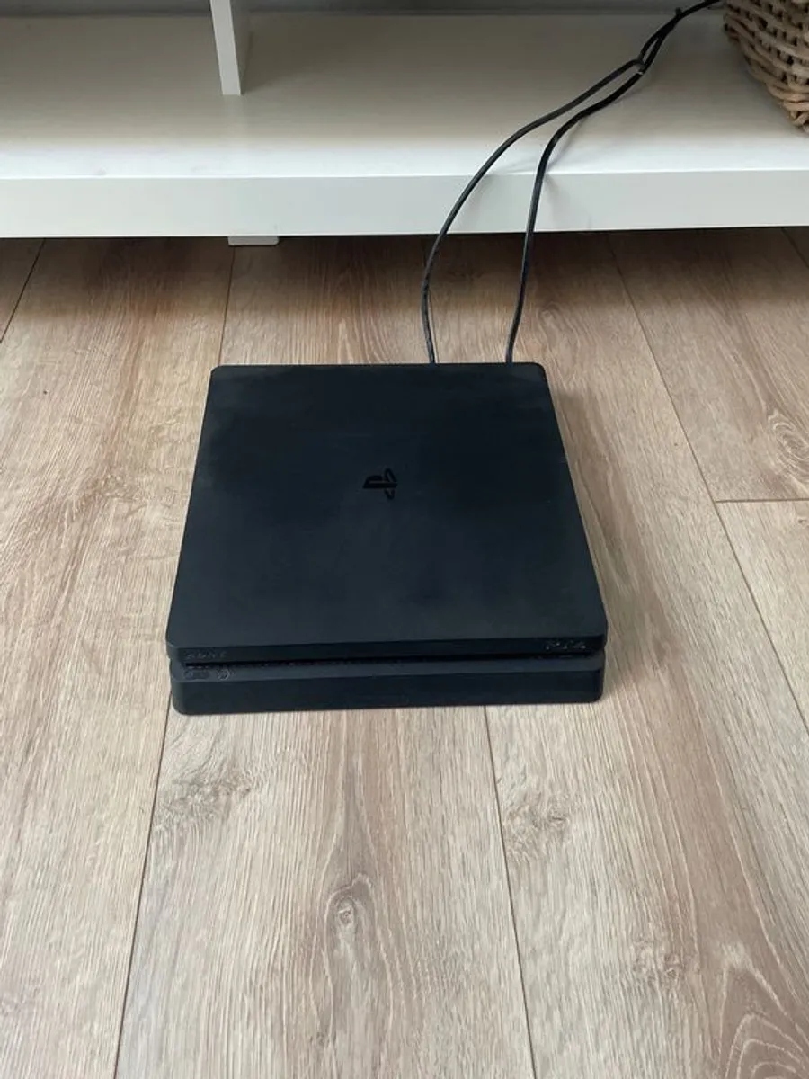 Playstation 4 Slim 500GB console and controller - Image 1