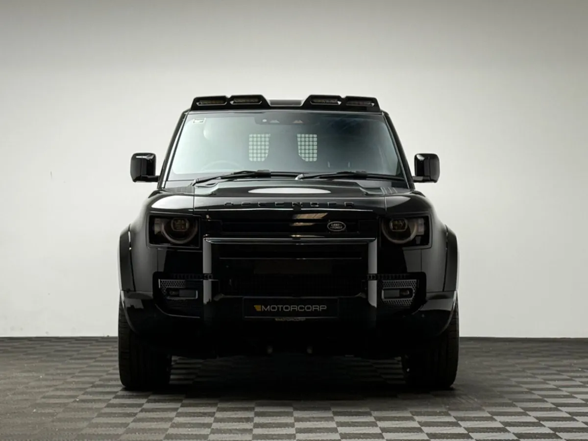 Land Rover Defender HARD TOP S - Image 2