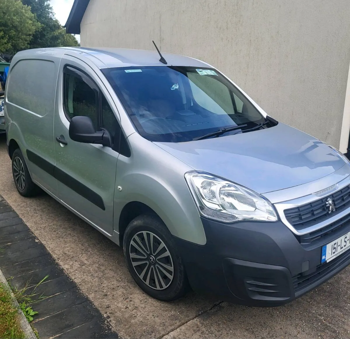 Peugeot Partner - Image 1