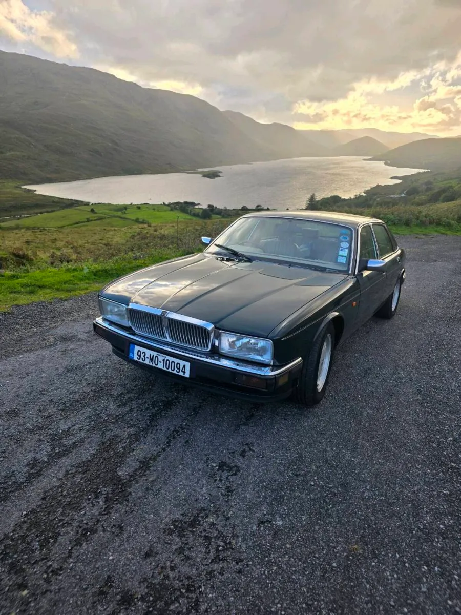 Jaguar xj40 - Image 1