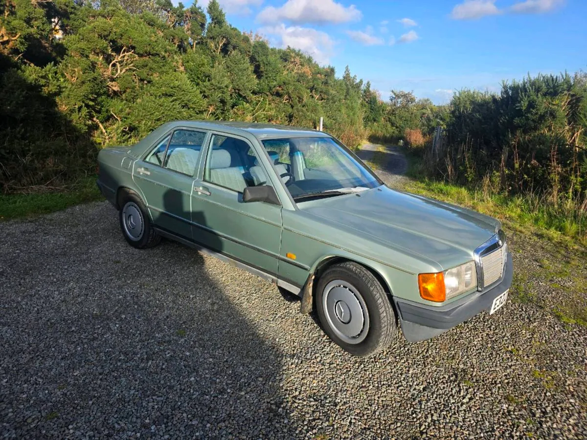 1987 Mercedes-Benz 190e - Image 4