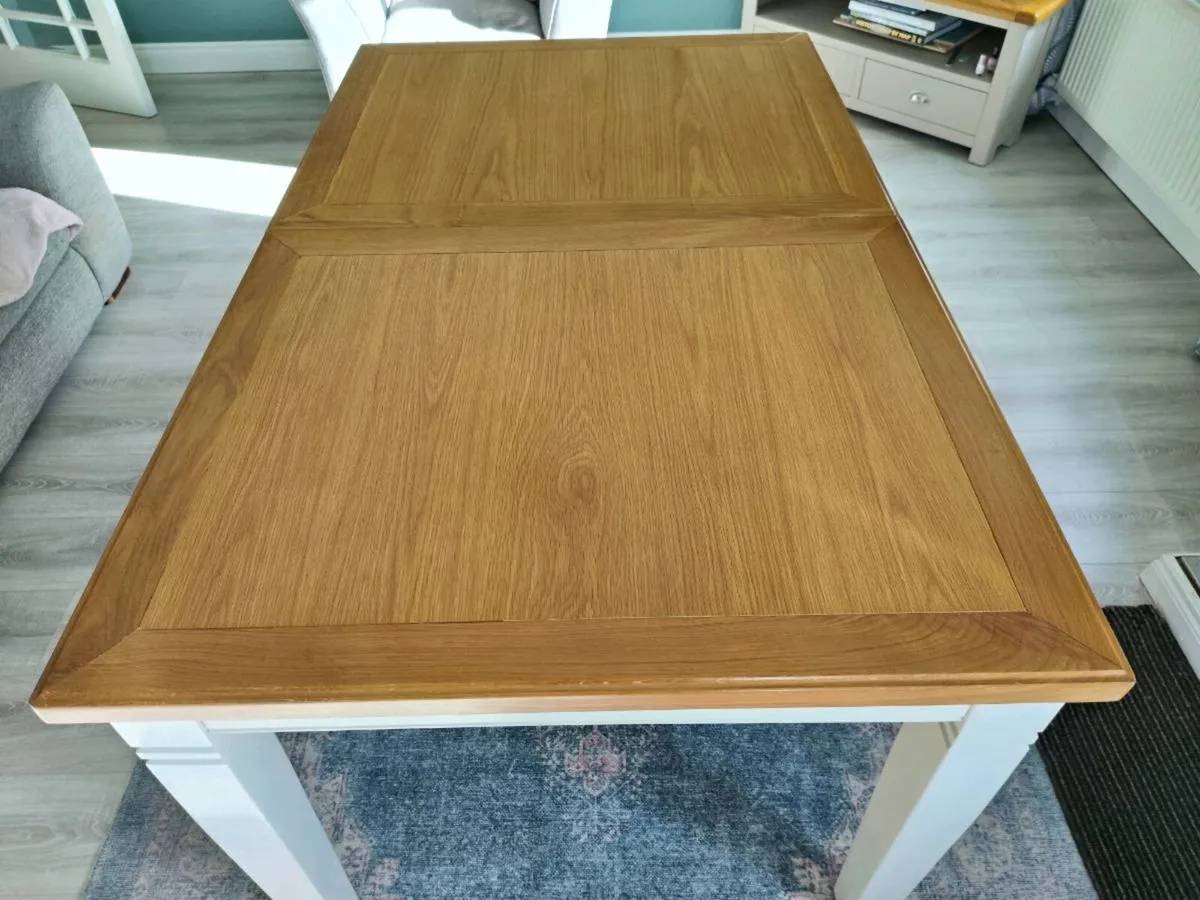 Extending Dining table and chairs - Image 3