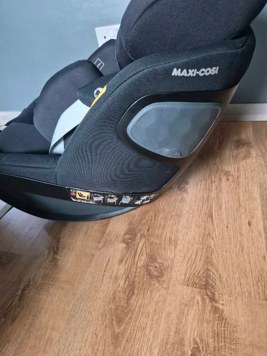 Maxi Cosi  Pearl 360 Authentic Black with FamilyFi - Image 2