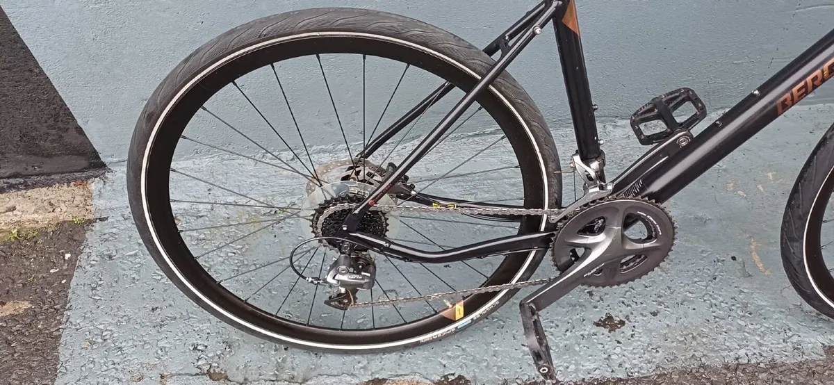 Bergamot hybrid bike❗️Open 7 days of the week ❗️ - Image 3