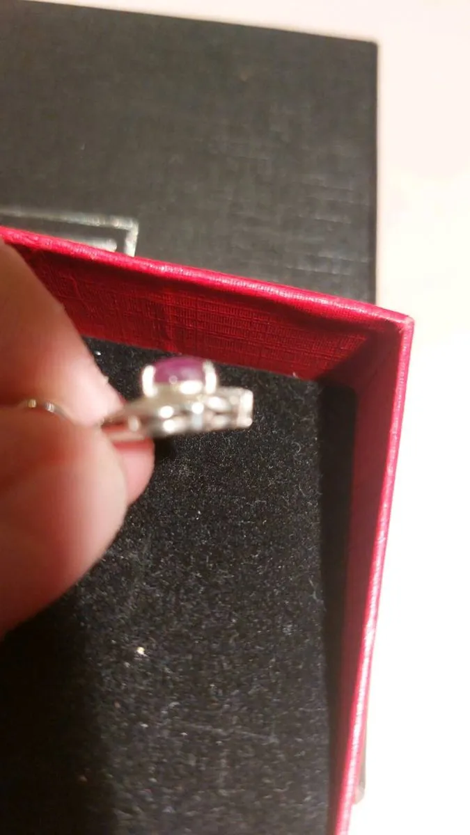 1.9 Carat Burmese Ruby Pendant - Image 3