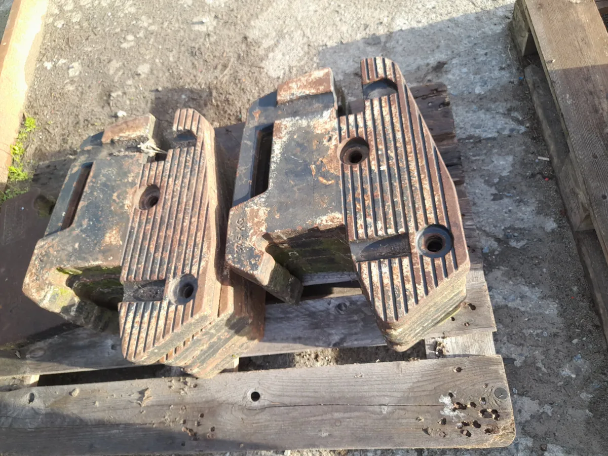 10 Weights for Valtra Valmet - Image 3