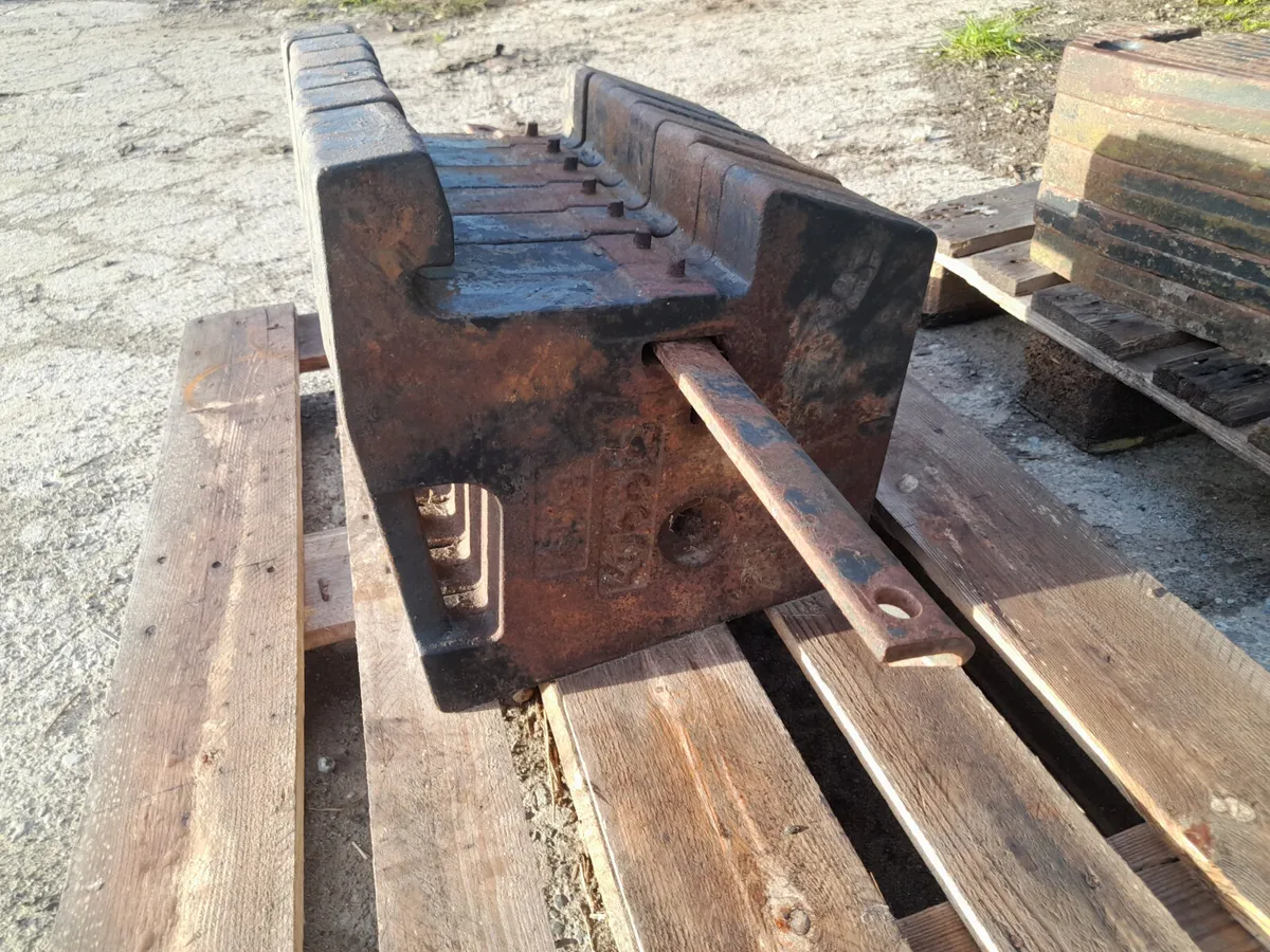 Kubota weights 47kg - Image 4