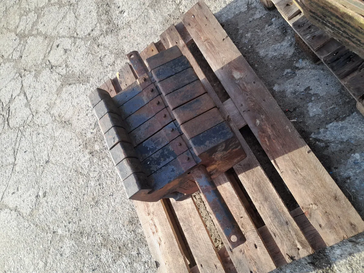 Kubota weights 47kg - Image 3