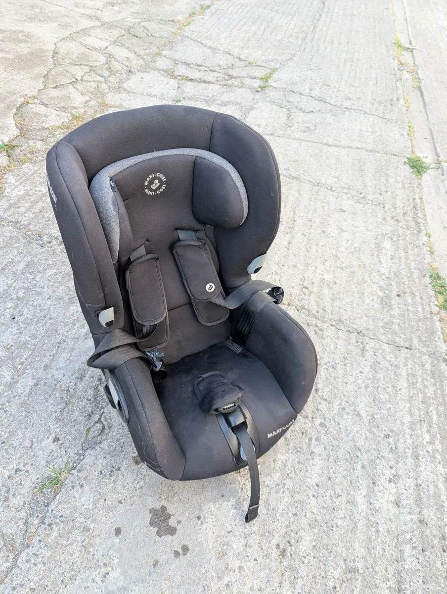 Maxi Cosy Kids 360 car seat - Image 1