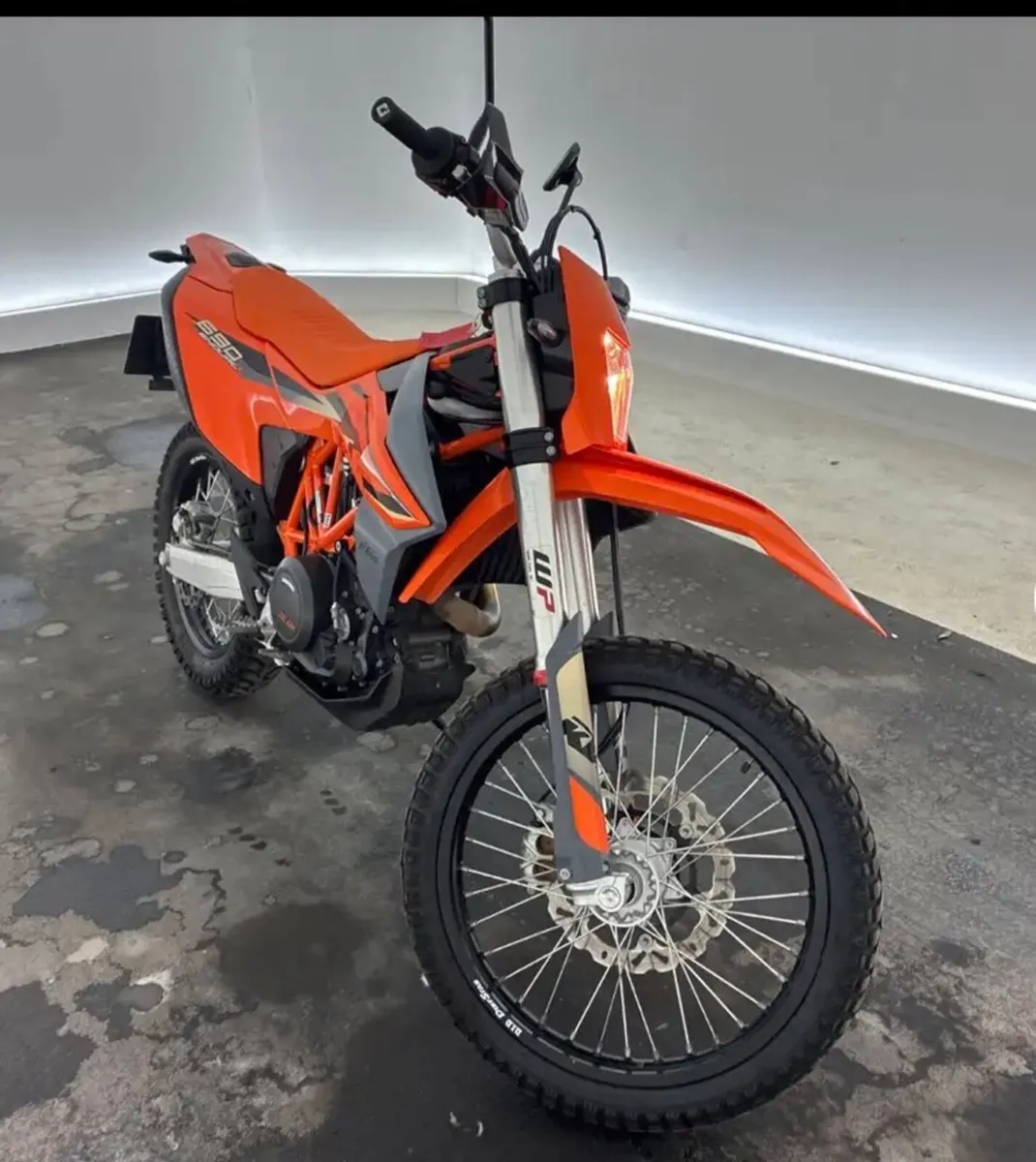 KTM 690 Enduro R 2023 low miles - Image 2