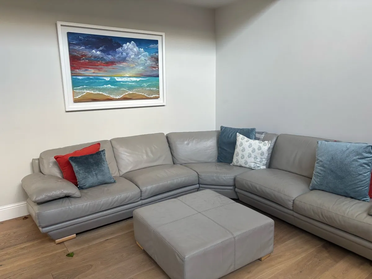 Natuzzi leather couch - Image 2