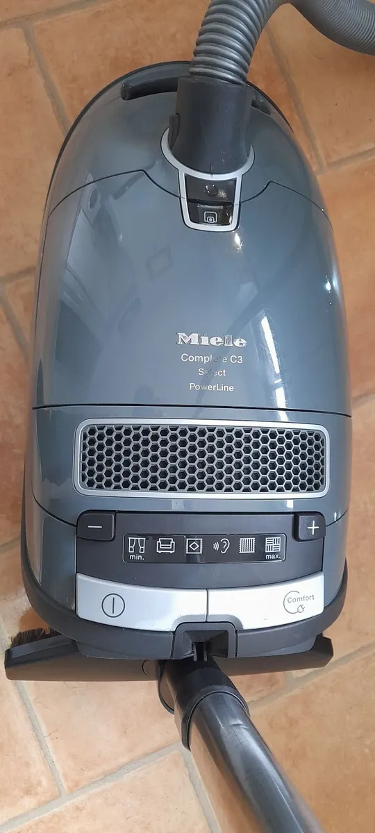 Miele vacuum/Hoover cleaner - Image 3