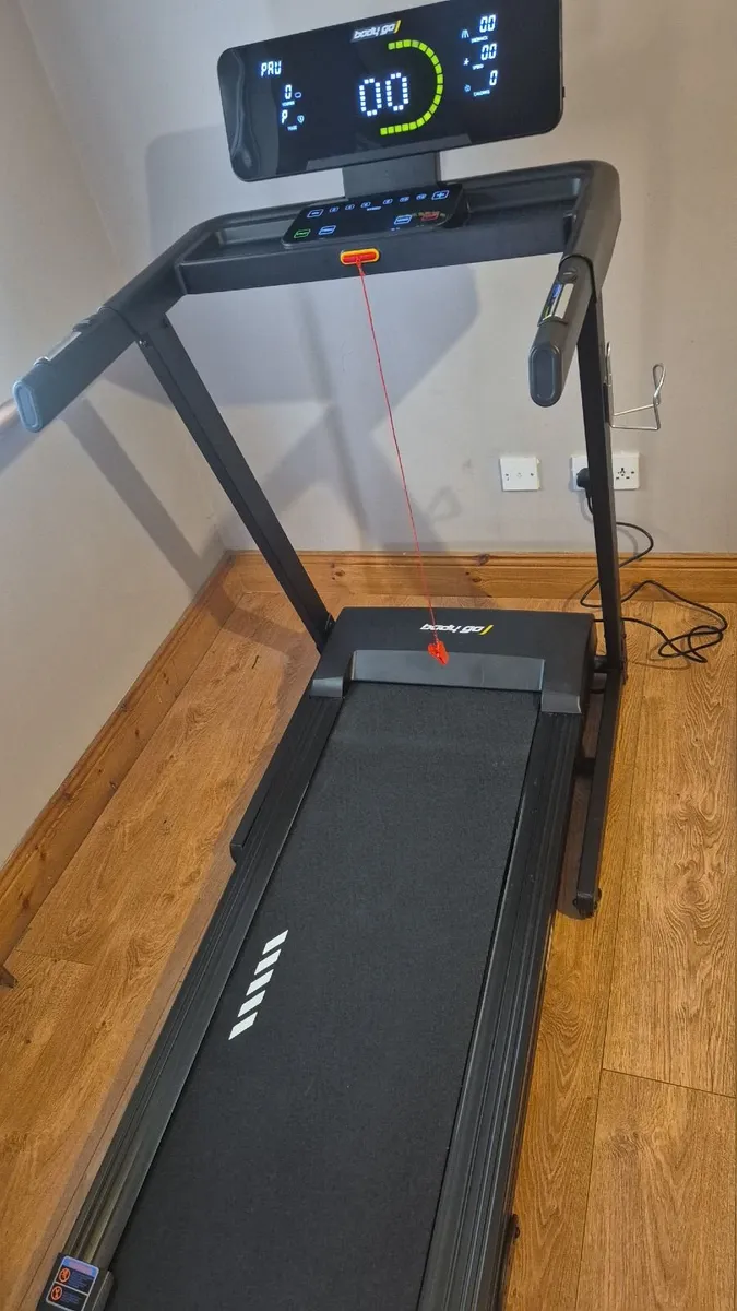 Treadmill - Image 2