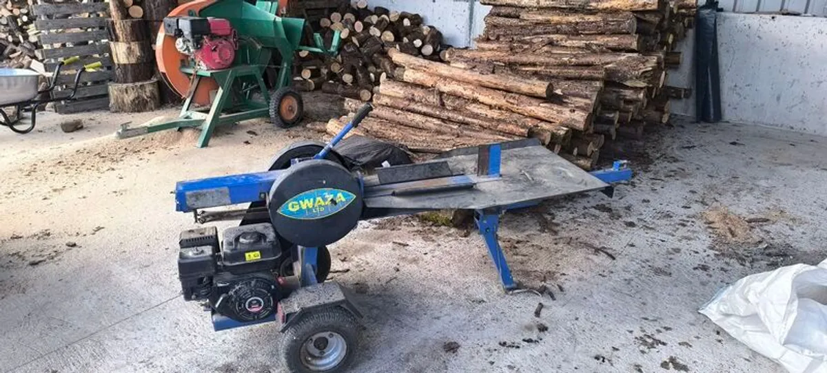 Log splitter - Image 1