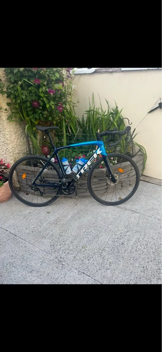 Trek emonda SL5 carbon road bike - Image 2