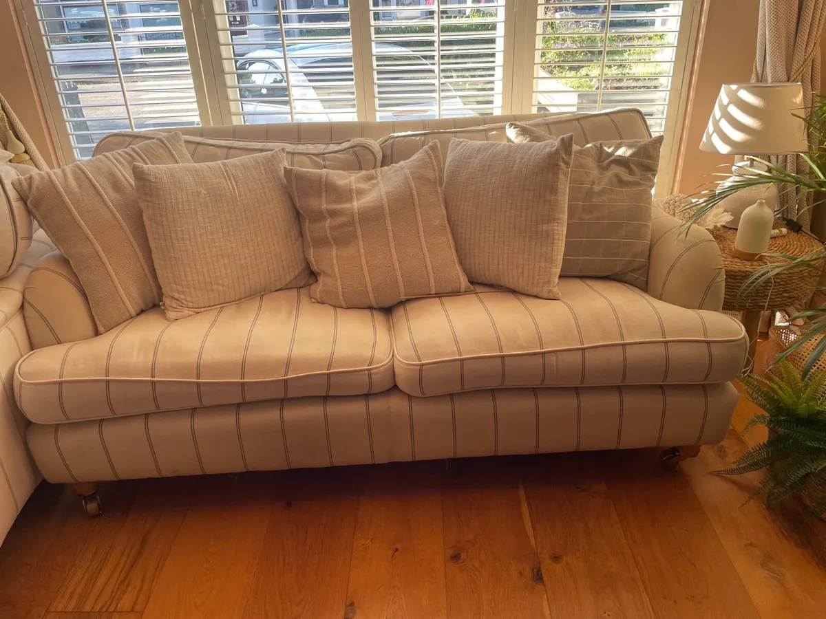 Sofa and chair - Image 4