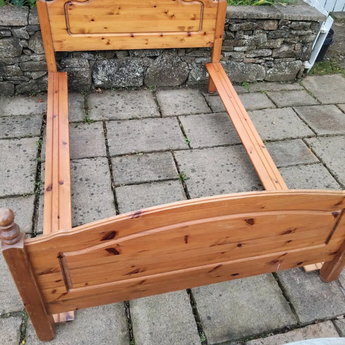 Pine 4ft 6 Bedframe - Image 3