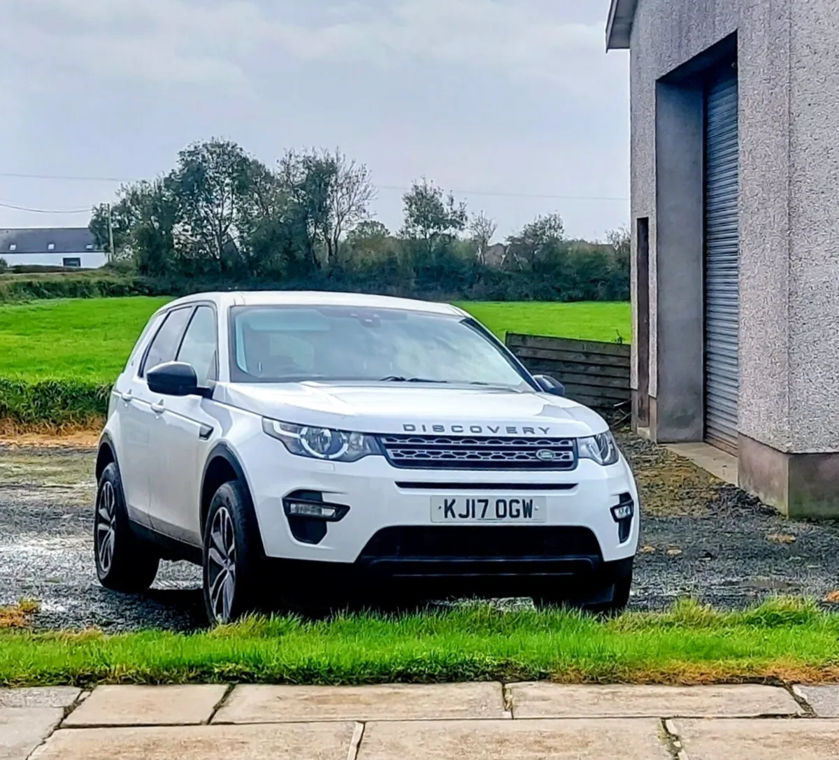 2017 Land Rover Discovery Sport. - Image 1