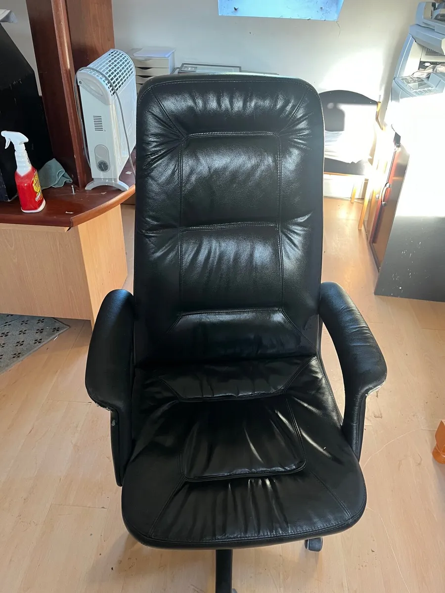 Office  furniture - Image 2