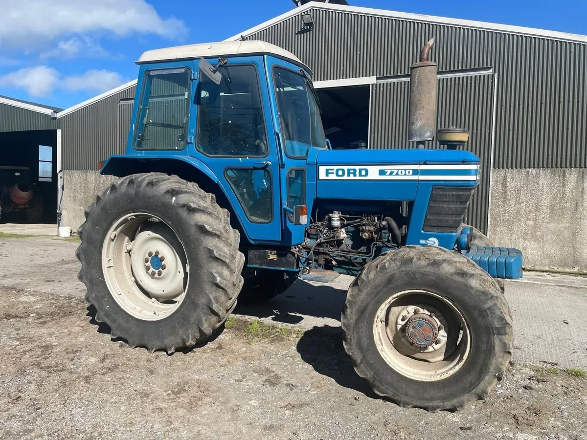 Ford Tractor            047 51700 - Image 1