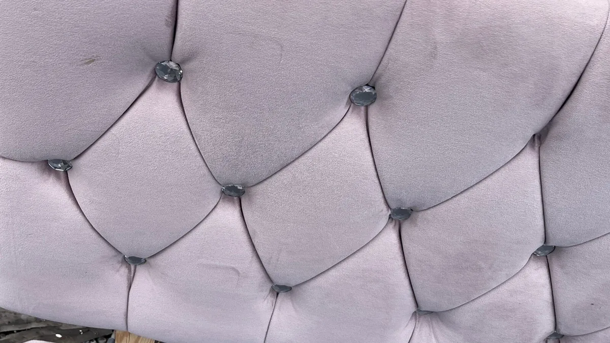 Pink bed - Image 2