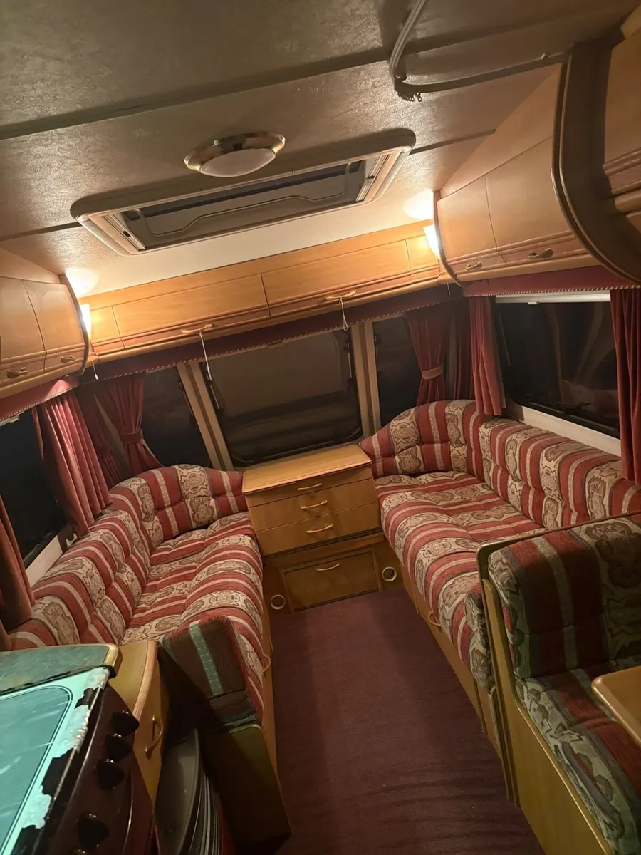 Swift challenger 4 berth end washroom - Image 4