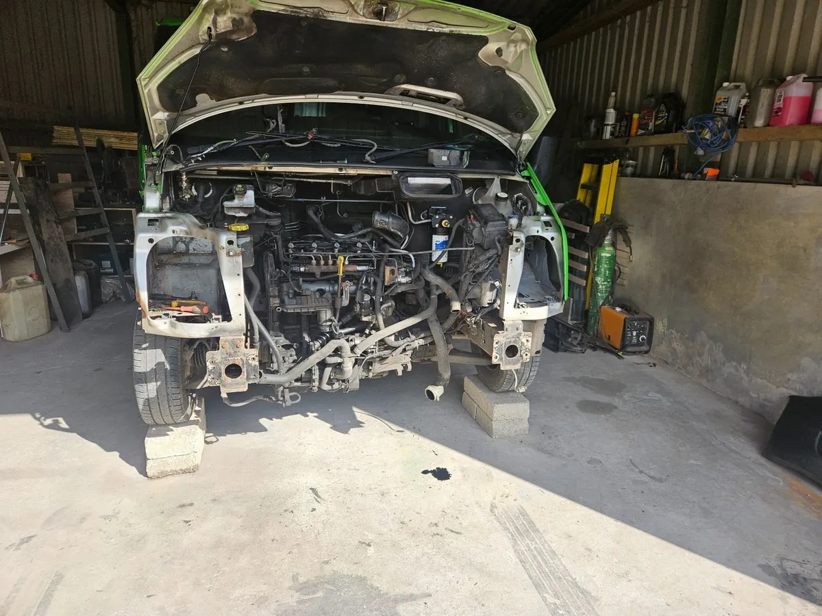 transit van mk7 2.2 2008 for parts - Image 3