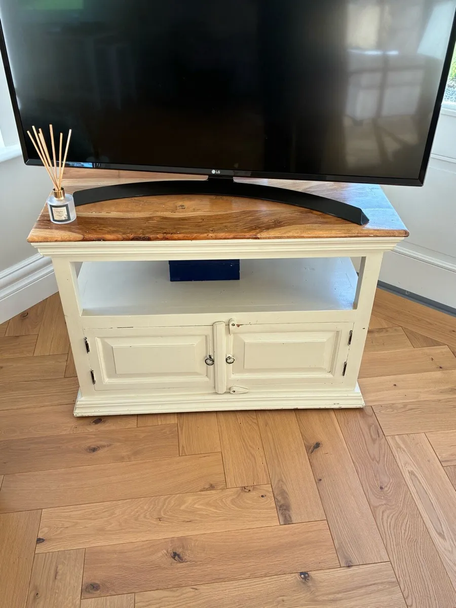 Solid oak TV unit - Image 2