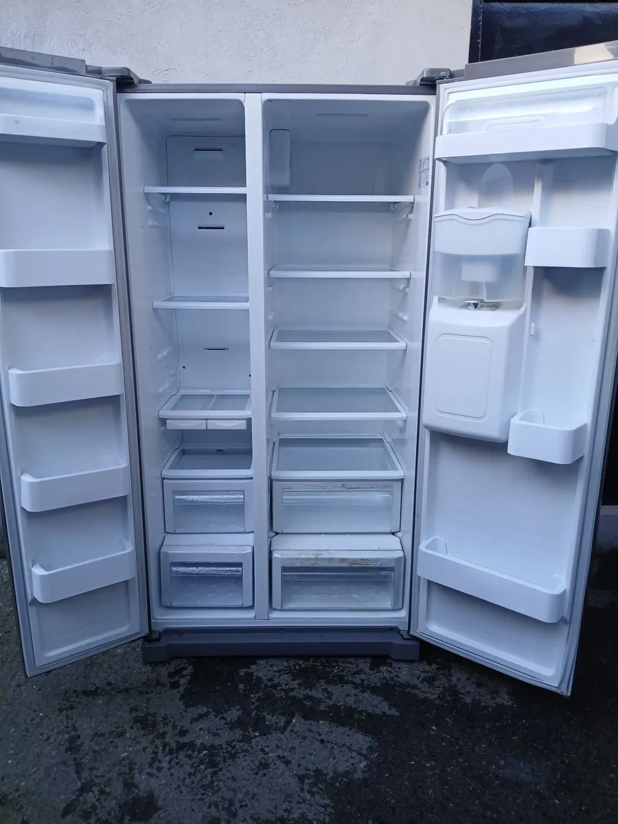 Z AMERICAN FRIDGE FREEZER - Image 4