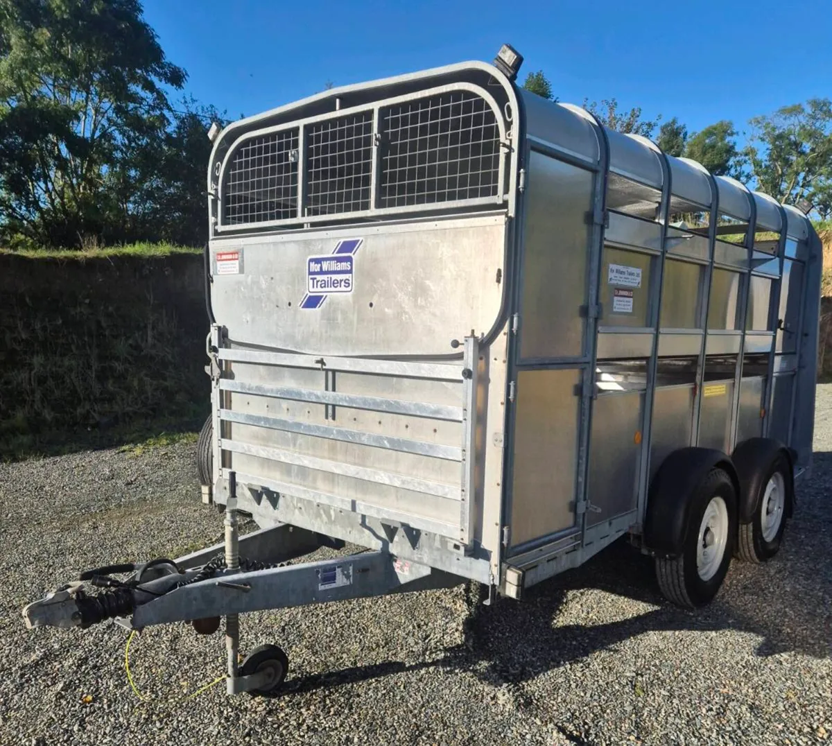 Ifor williams 12 x 6 cattle/sheep trailer - Image 3