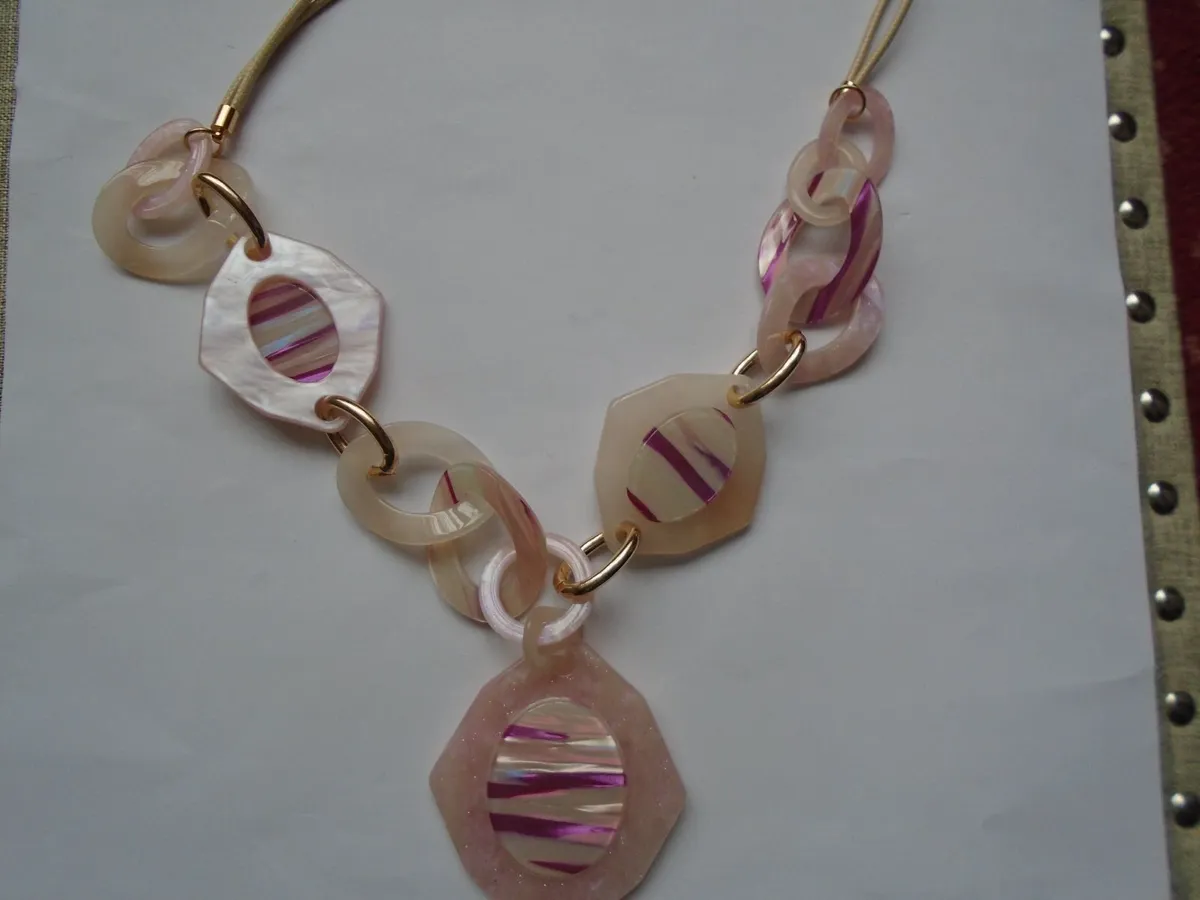 Long necklace, Jewellery, Pink necklace. - Image 2