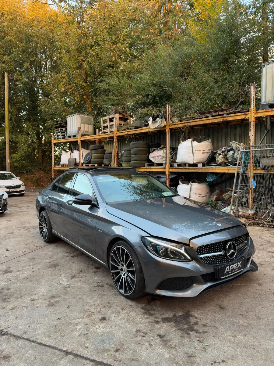 2017 Mercedes C350 Amg Premium - Image 3