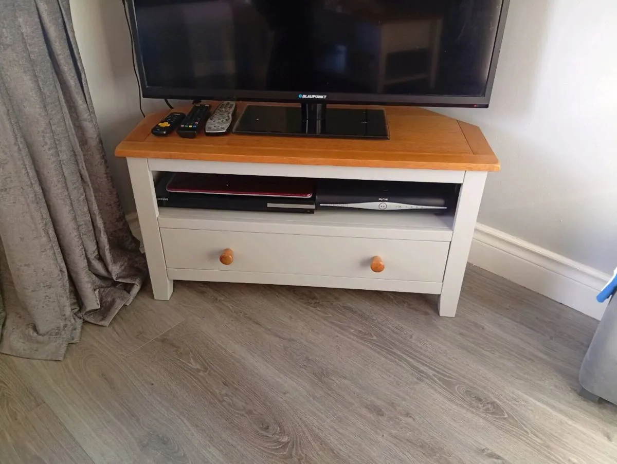 Coffee table,TV stand Lamp table. - Image 1