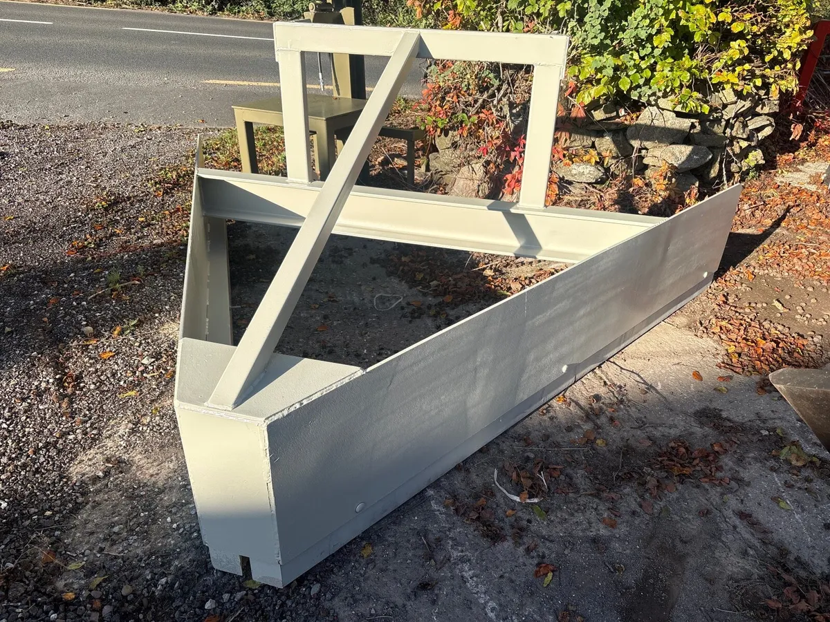Silage Pushers - Image 1