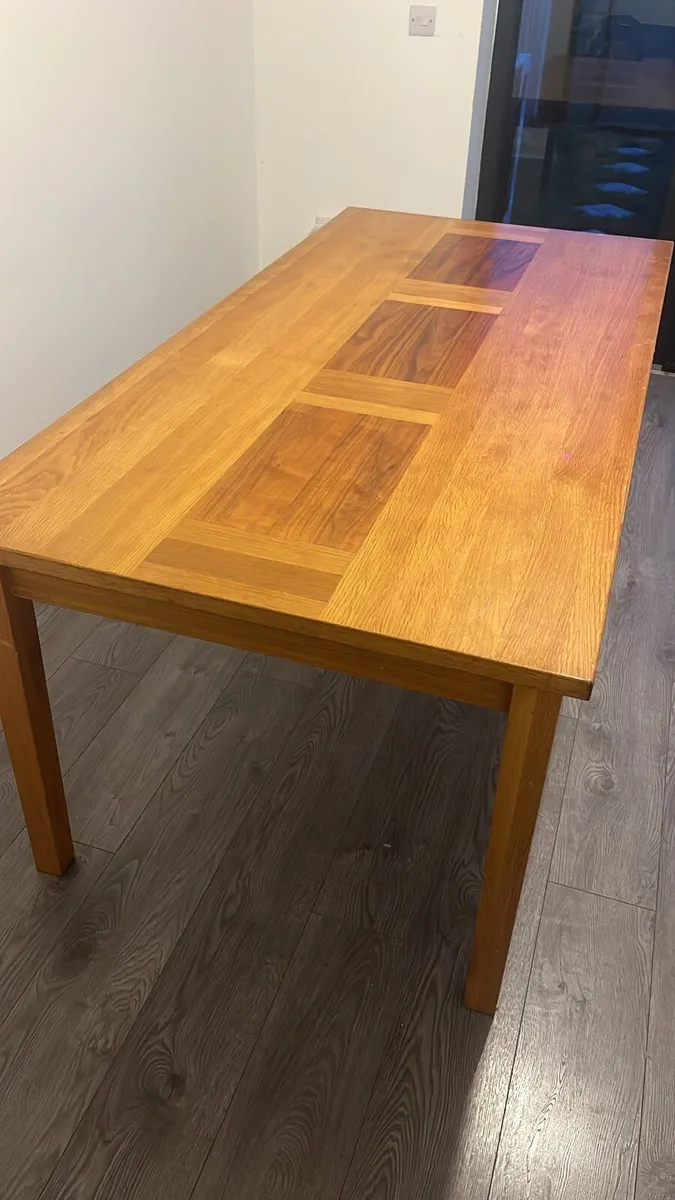 Solid oak kitchen table - Image 1