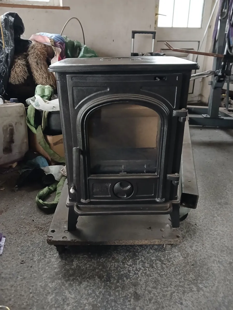 Henley Erin multifuel stove 8kw room only - Image 1