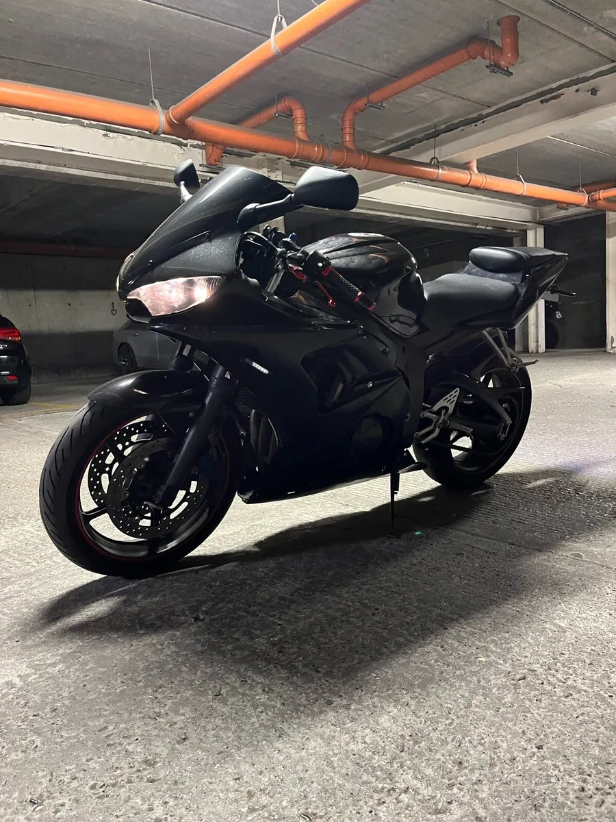 Yamaha R6 2003 - Image 4