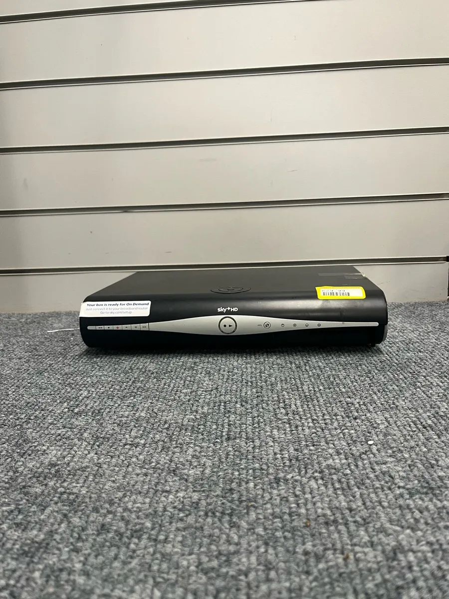 Sky box - No Remote - No Cables - Image 1
