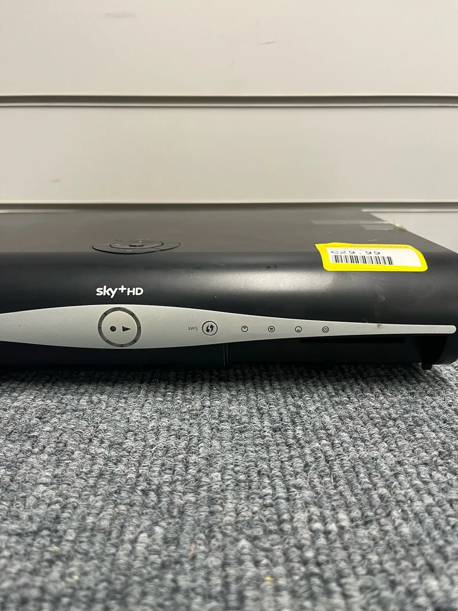 Sky box - No Remote - No Cables - Image 4