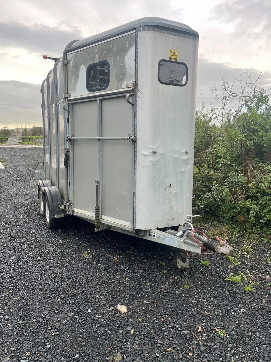Horse Box - Image 1