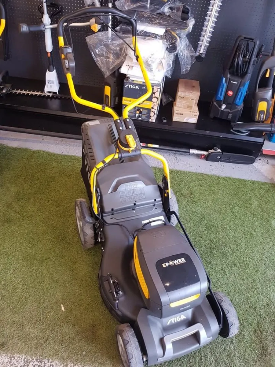 STIGA COMBI 753E V KIT LAWNMOWER FOR SALE - Image 1