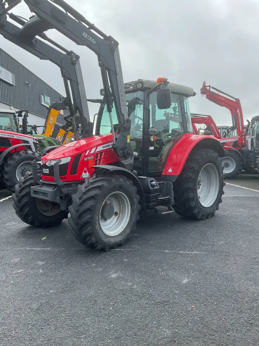 Massey Ferguson 5612 2014 - Image 2