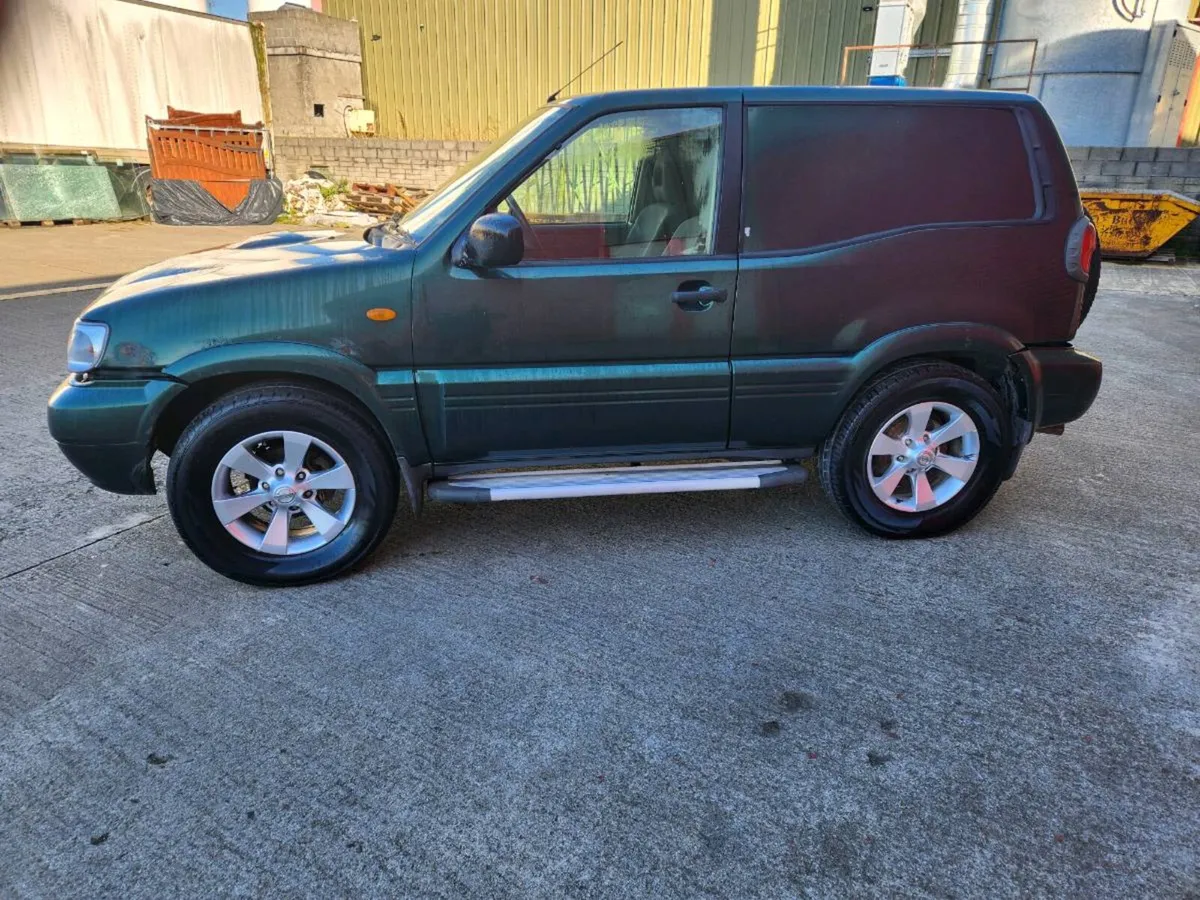 Nissan Terrano - Image 3