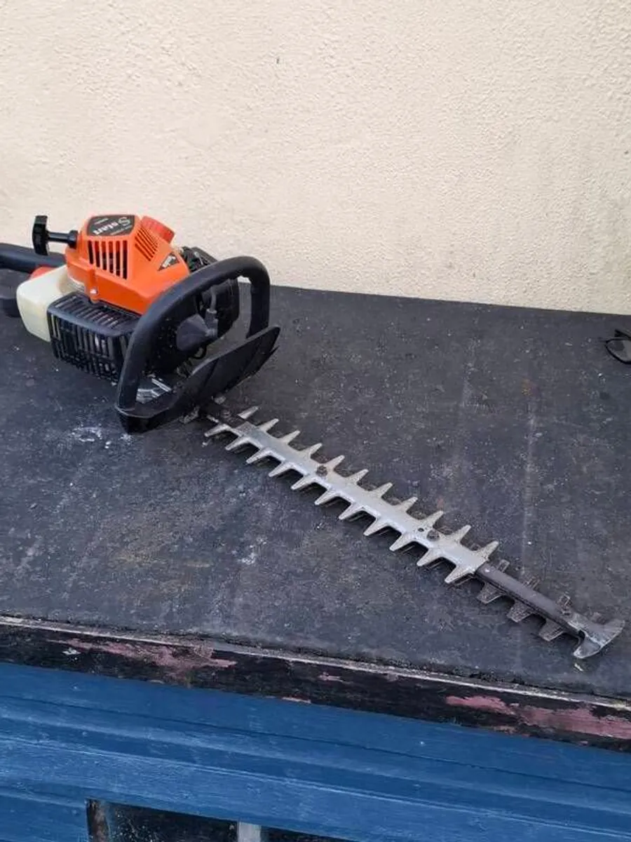Tanaka Hedge Cutter,  choice of two. - Image 1