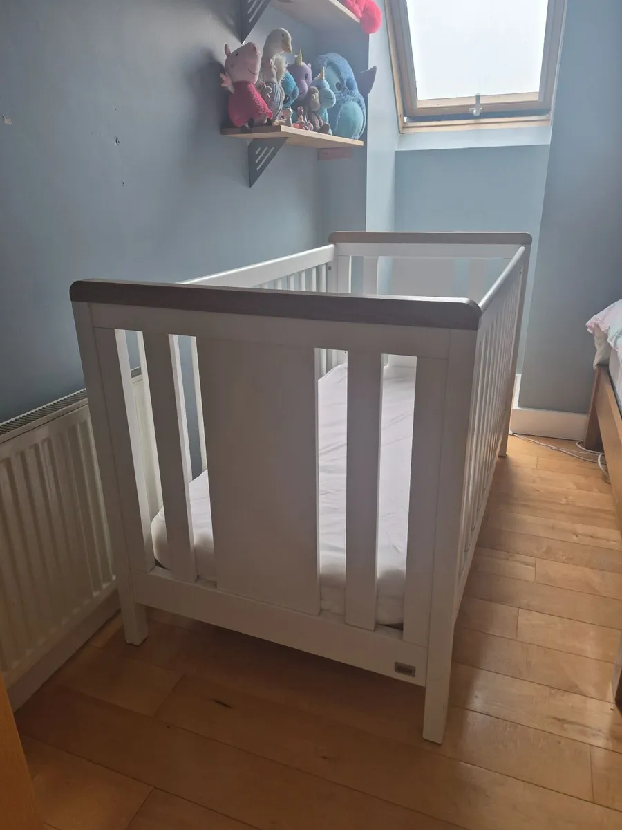 Cot bed - Image 2